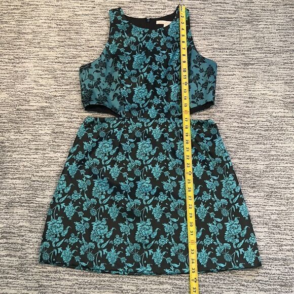 NWT Hutch Floral Jacquard Cut-Out Mini Dress Size 14 - Picture 9 of 14